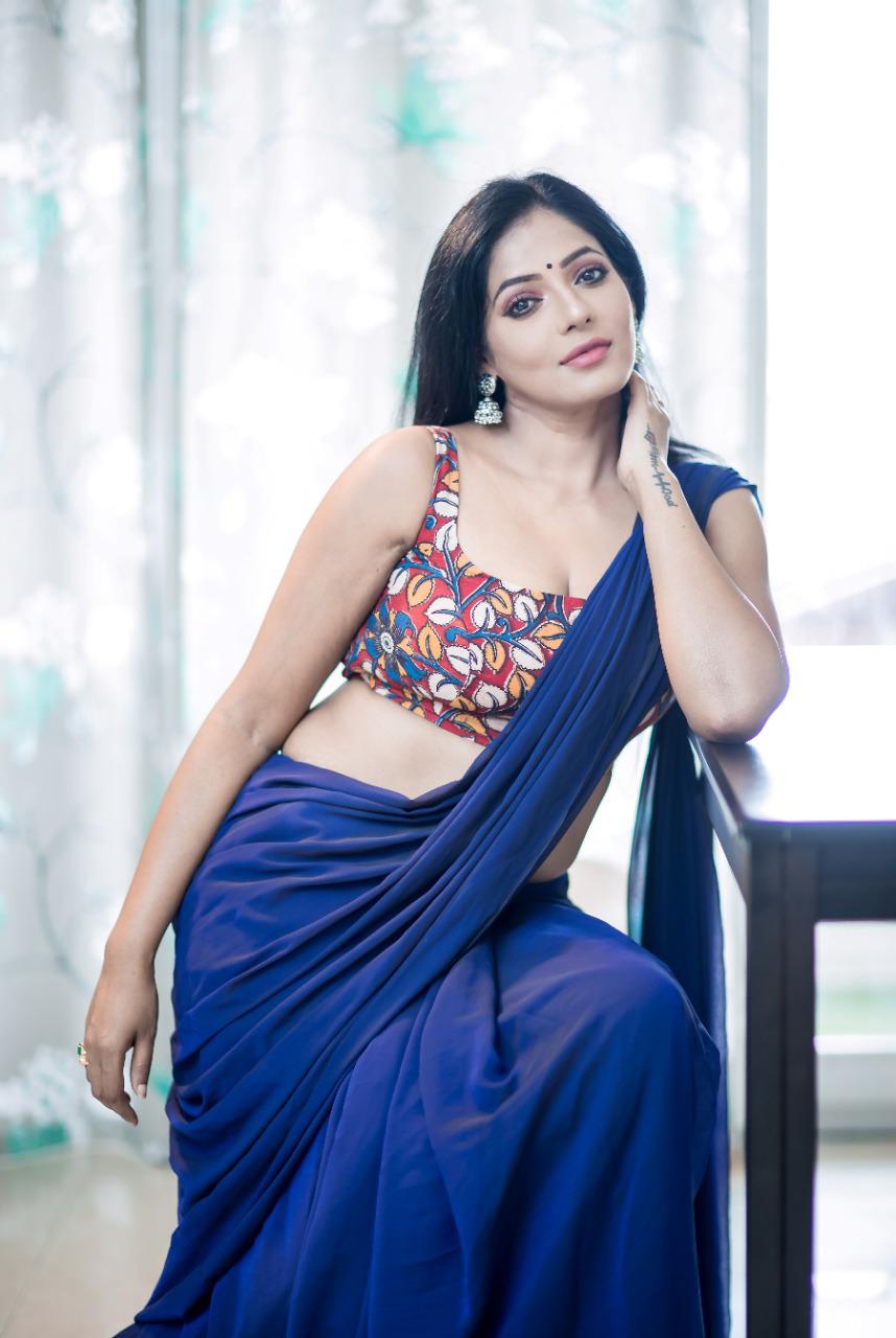 Reshma Pasupuleti Hot Photos In Saree South Indian Actress