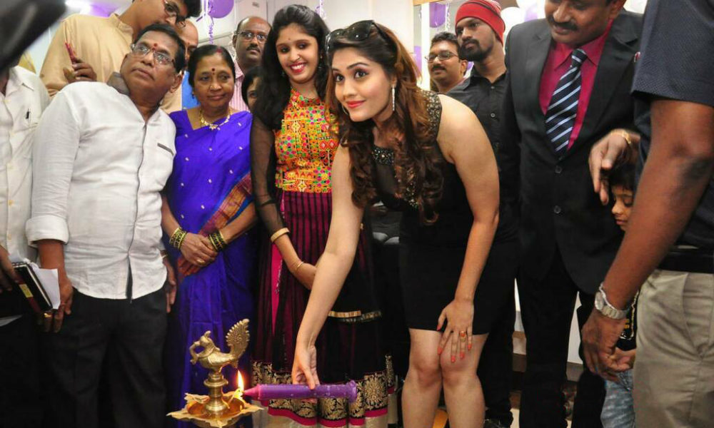 Surbhi Puranik at Naturals Franchise Salon Launch