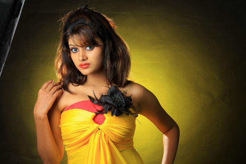 Oviya Helen Photo Gallery