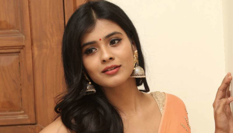 Hebha Patel in Saree Stills At Kumari 21 F Audio Launch