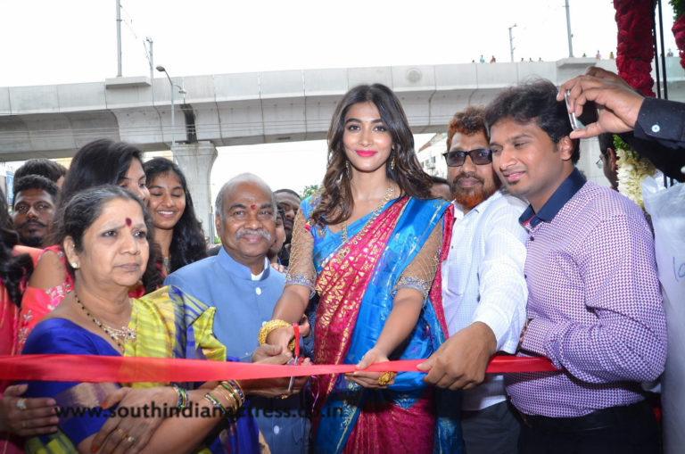 Pooja Hegde Launches Anutex Shopping Mall