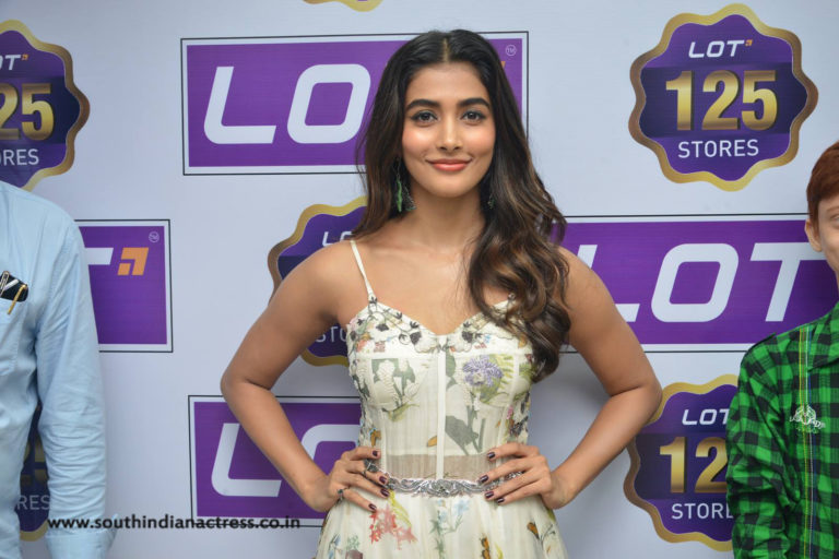 Pooja Hegde launches Lot Mobile Store in Vijayawada