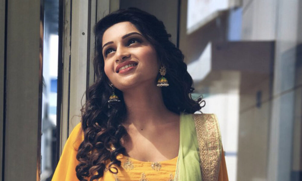 Nakshatra Nagesh – tv actress photo shoot stills