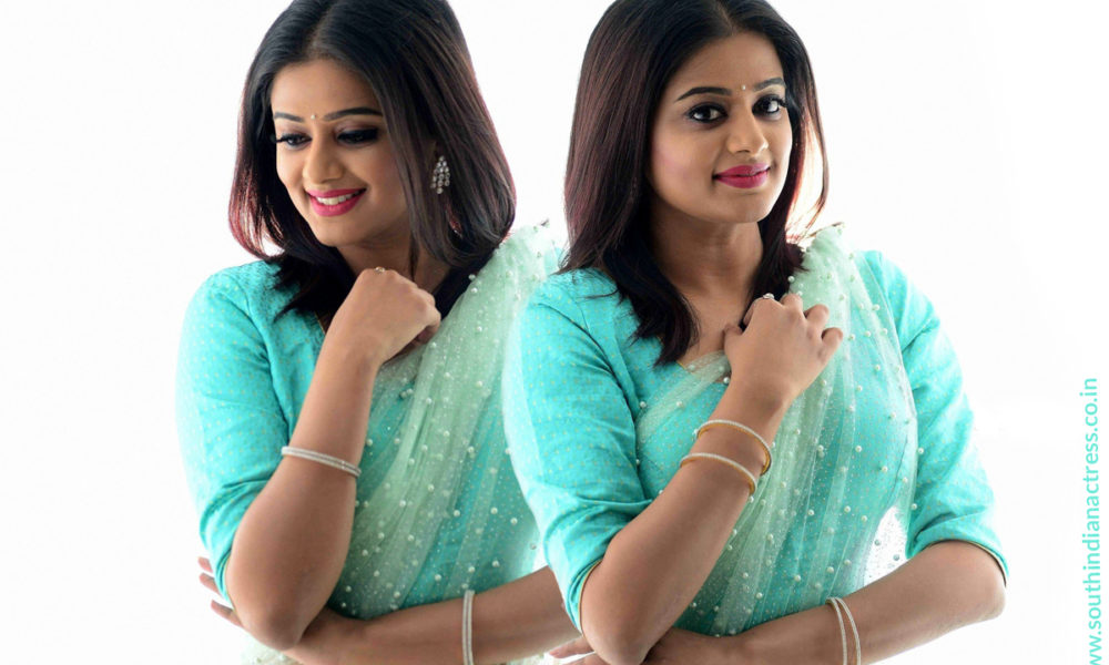 Priyamani hot photos in transparent saree