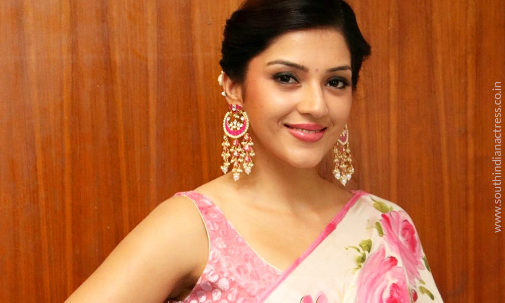 Mehreen Pirzada at Nenjil Thunivirunthal Trailer Launch