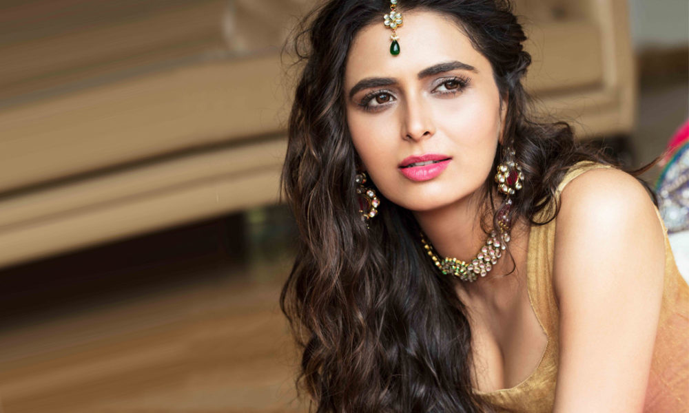 Meenakshi Dixit Latest Photoshoot stills