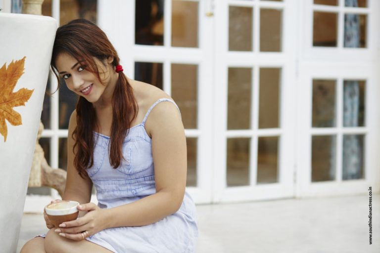 Priyanka Jawalkar stills from 'Taxiwala' movie