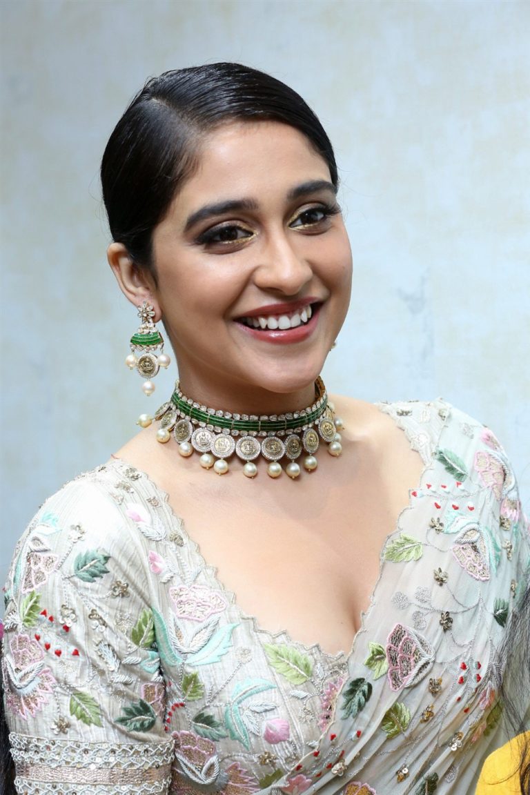 Regina Cassandra At Kalasha Jewels Signature Bridal Lounge Launch South Indian Actress 0380