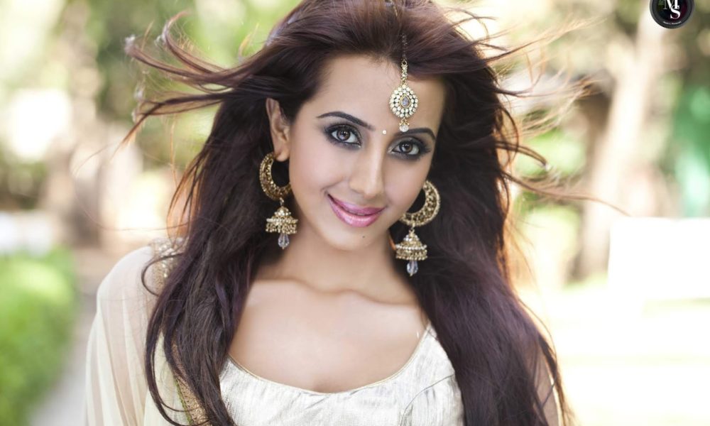 Sanjjanaa Galrani Photoshoot – 2019