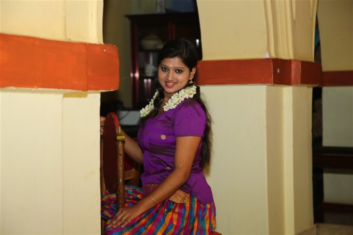 Anjitha Nair in Ithu En Kadhal Puthagam