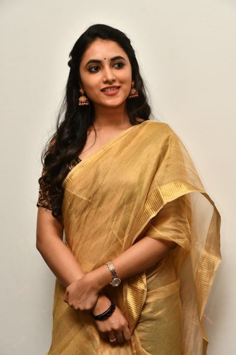 Priyanka Arul Mohan saree stills