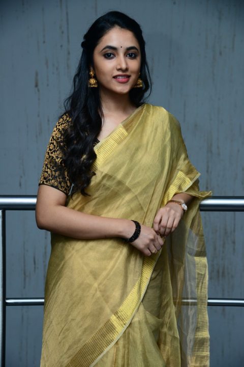 Priyanka Arul Mohan saree stills