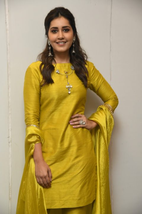 Raashi Khanna at Kousalya Krishnamurthy Pre Release