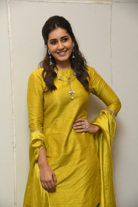 Raashi Khanna at Kousalya Krishnamurthy Pre Release