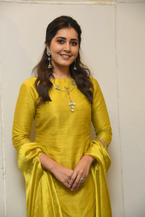 Raashi Khanna at Kousalya Krishnamurthy Pre Release