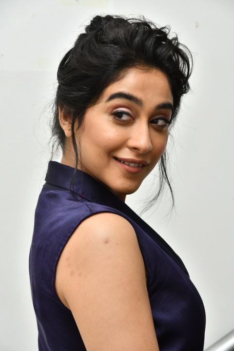 Regina Cassandra at Evaru Movie Pre Release Event