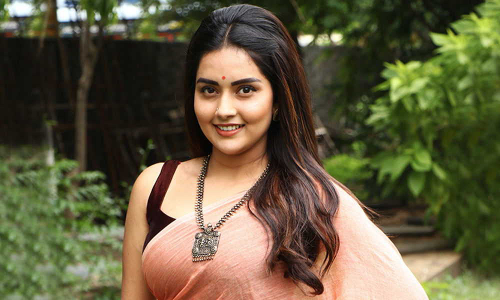 Mahima Nambiar saree stills at Magamuni Press Meet