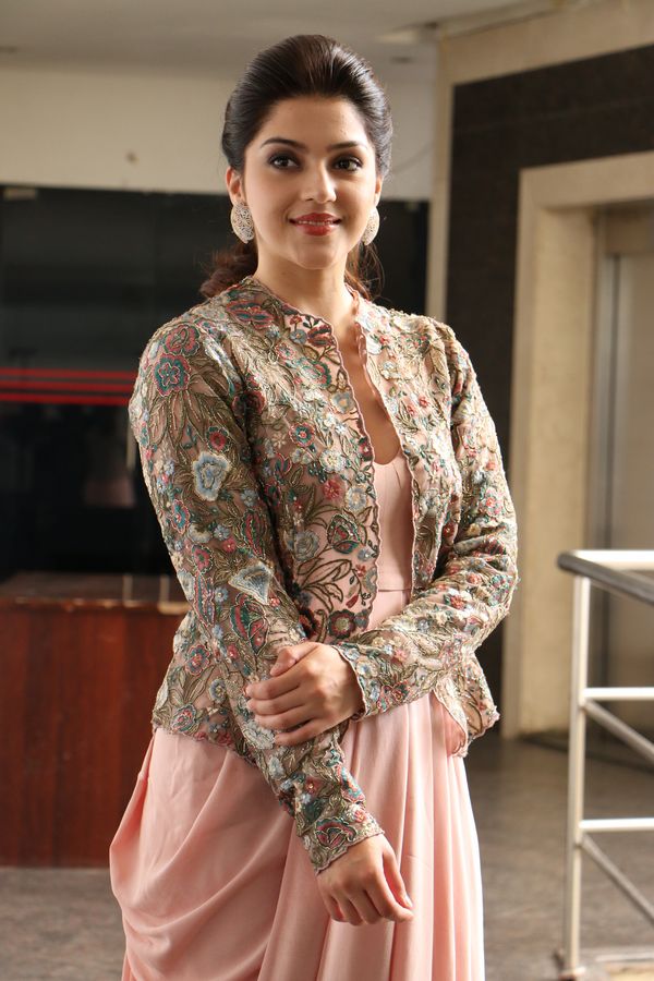 Mehreen Pirzada stills at Chanakya movie press meet