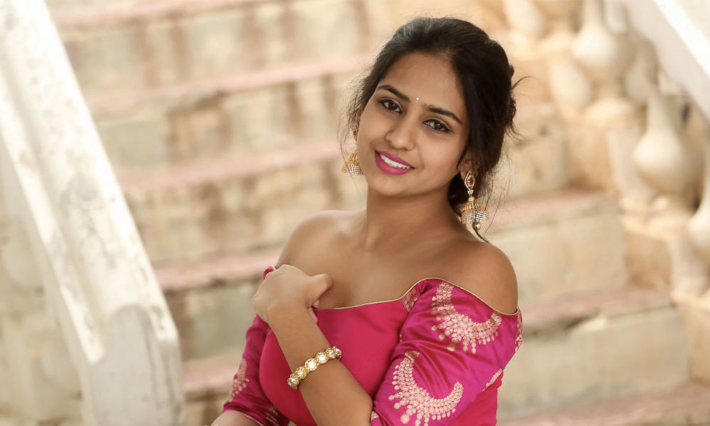 Deekshitha Parvathi photos at Nee kosam Movie Pre-Release