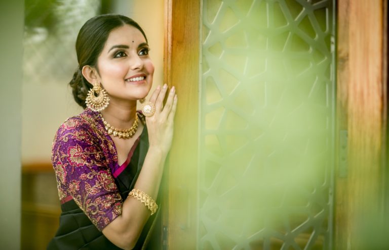 Mahima Nambiar saree stills