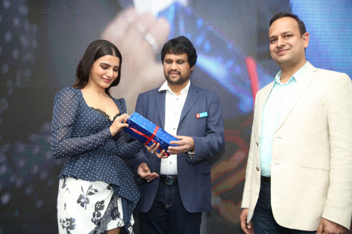 Samantha Akkineni launches OnePlus Mobiles at Big C