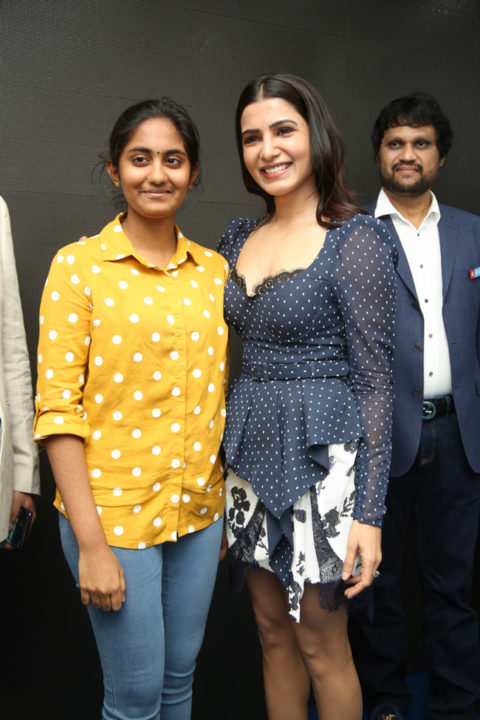 Samantha Akkineni launches OnePlus Mobiles at Big C