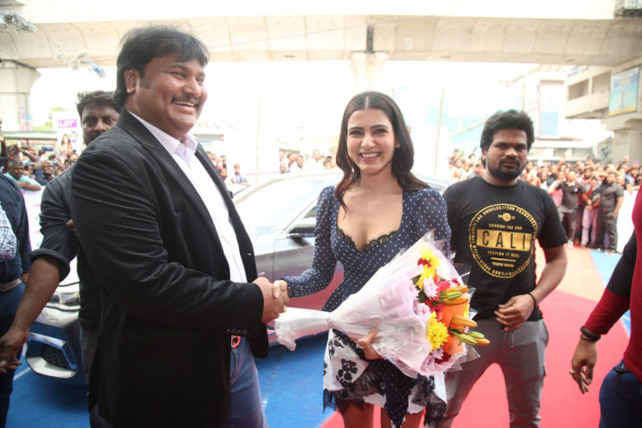 Samantha Akkineni launches OnePlus Mobiles at Big C