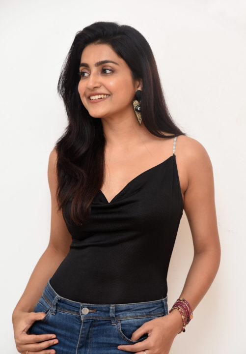 Avantika Mishra stills at Meeku Maathrame Cheptha Interview