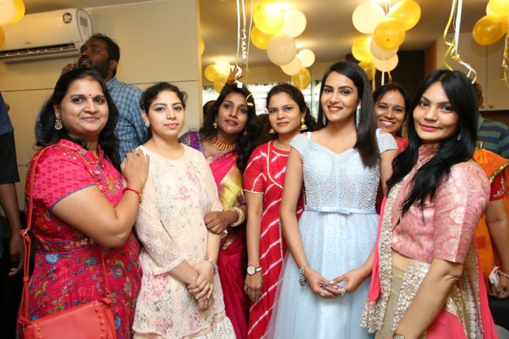 Actress Himaja Inaugurates BeYou Salon at Suchitra