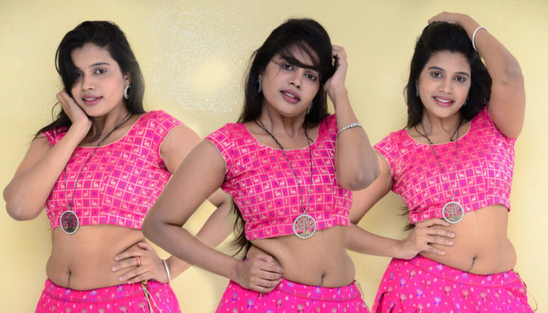 Shylaja N navel stills at Mera Dosth Movie Teaser Launch