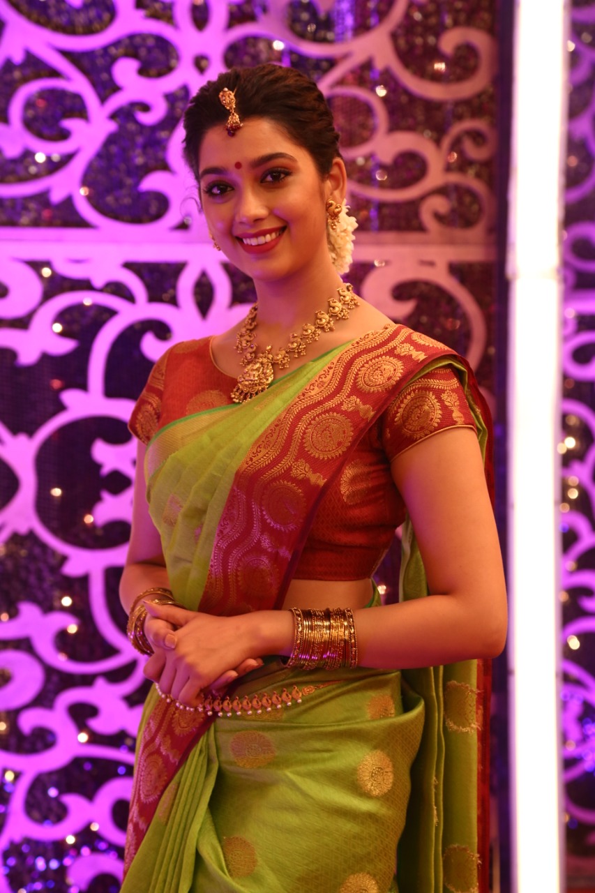 Digangana Suryavanshi on Dhanusu Raasi Neyargalae