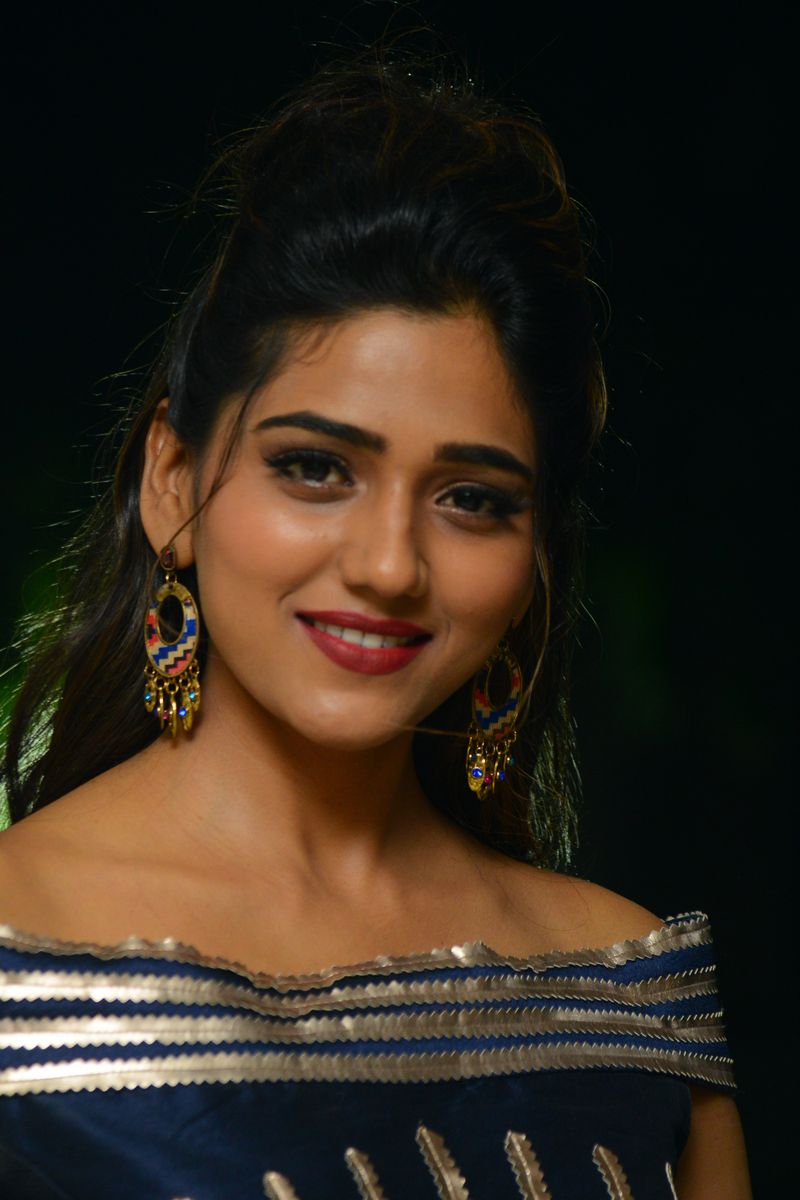 Shalu Chourasiya navel photos at Bhagya Nagara Veedhullo Gammathu Pre-Release