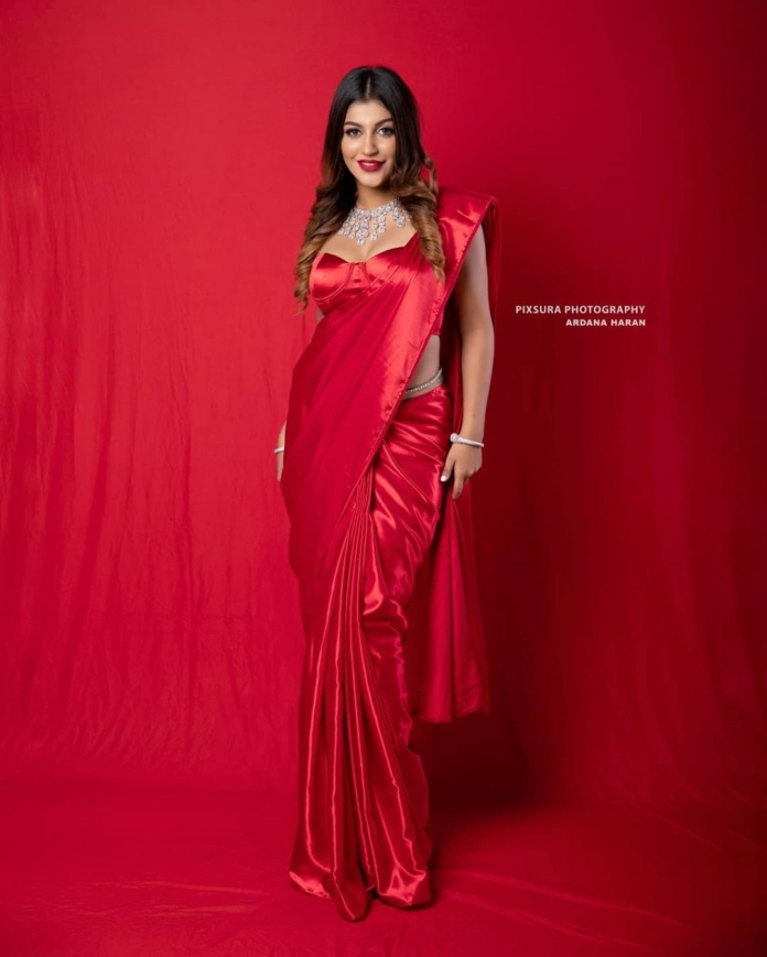 Yashika Aannand hot stills in red saree