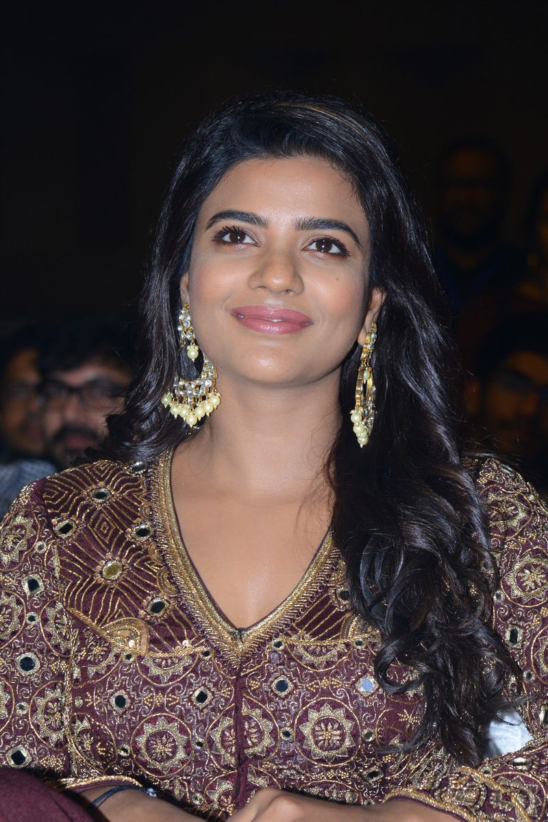 aishwarya-rajesh-at-world-famous-lover-pre-release-27