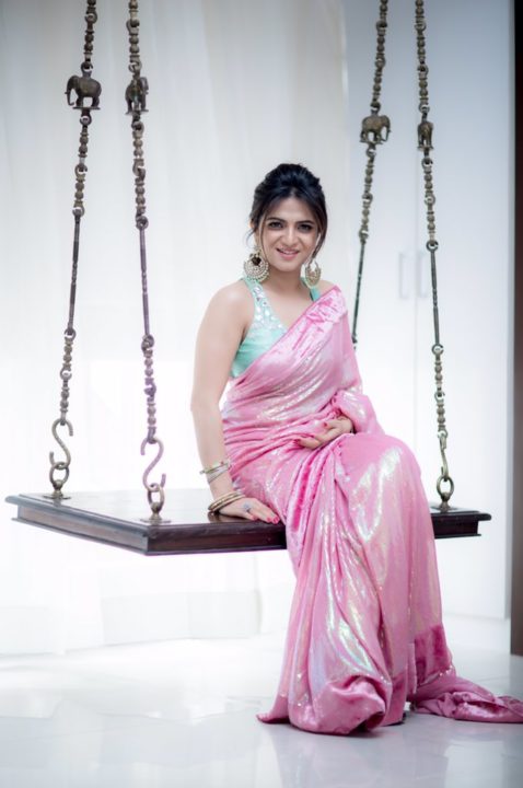 Dhivyadharshini saree stills at Dancing Super Stars