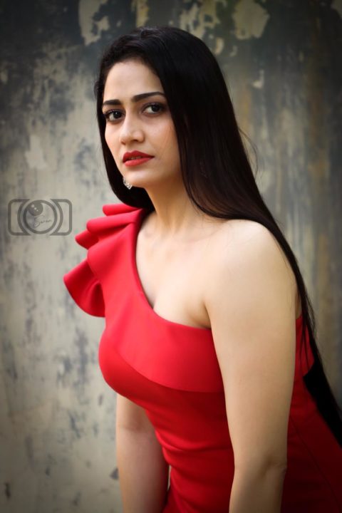 Komal Sharma stills in red outfit