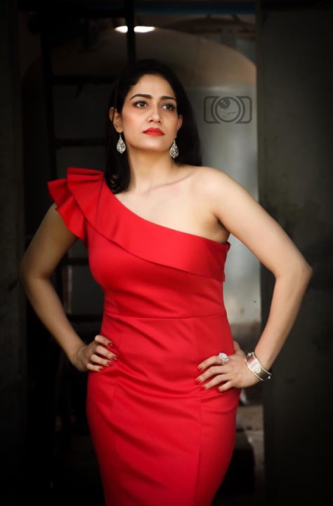 Komal Sharma stills in red outfit