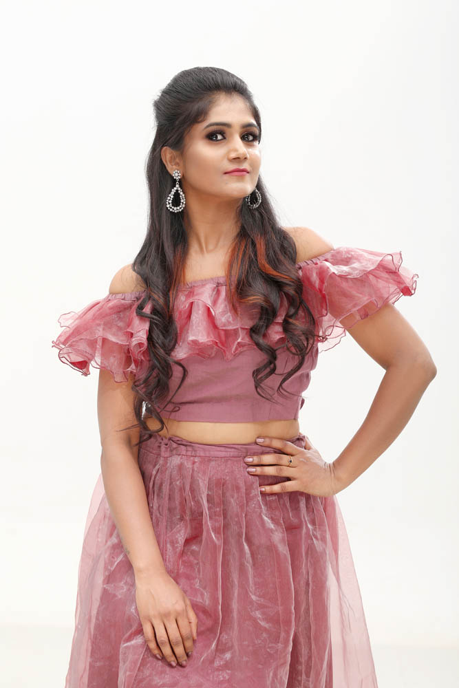 Sara Venkatesh to debut in Kollywood with movie Ivan Than Uthaman — photo 5