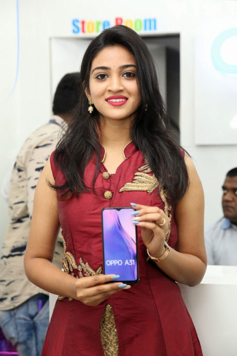 Vakshika Latha at Cellbay Multi-Brand Mobile Store Launch