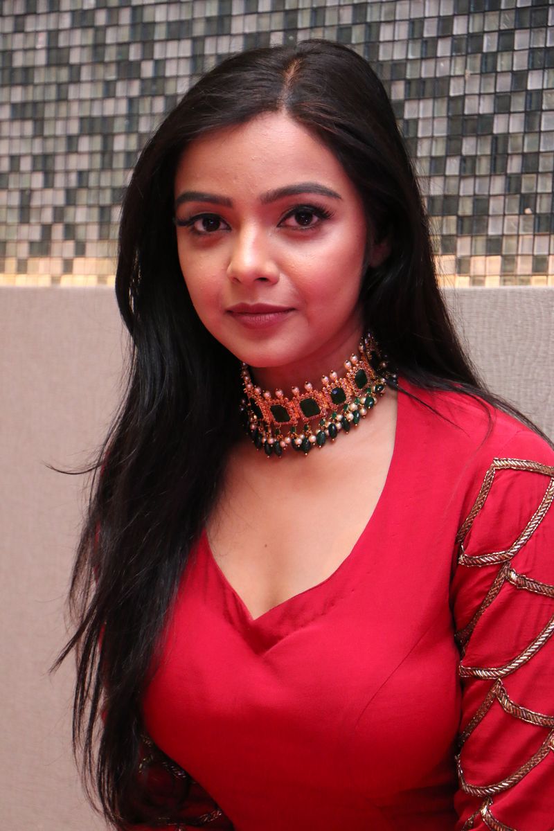 Nithya Shetty at O Pitta Katha Pre-Release Event