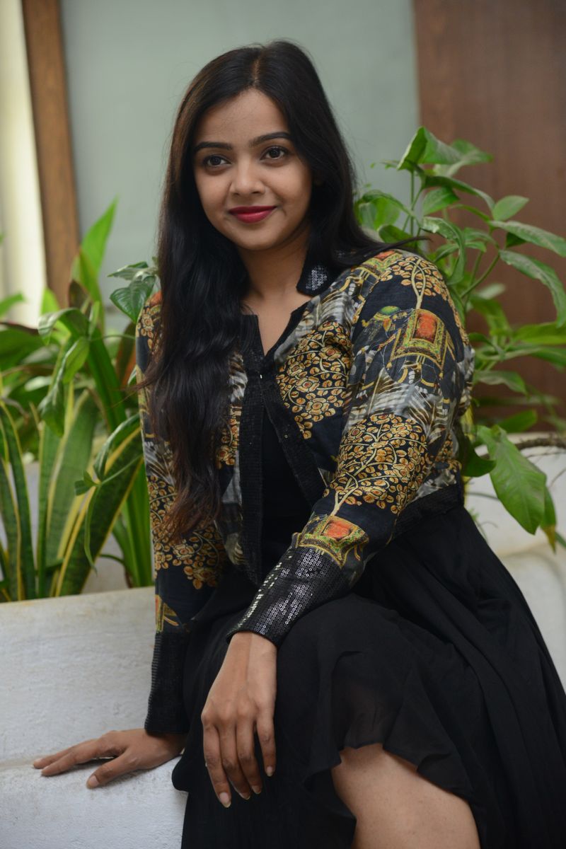 Nitya Shetty at O Pitta Katha Interview Stills