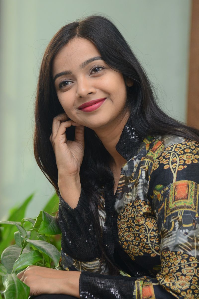 Nitya Shetty at O Pitta Katha Interview Stills