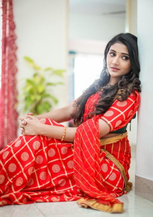 Adhiti Menon - South Indian actress photos in saree