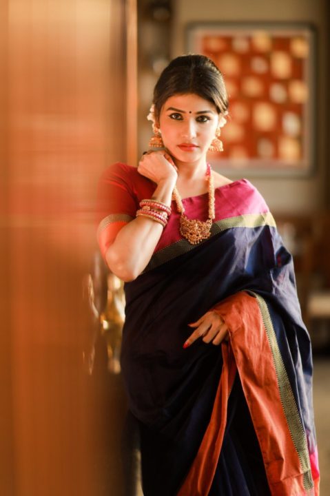 Anjena Kirti – South Indian actress photos in saree