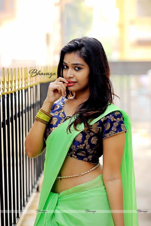 Dharsha Gupta saree photos