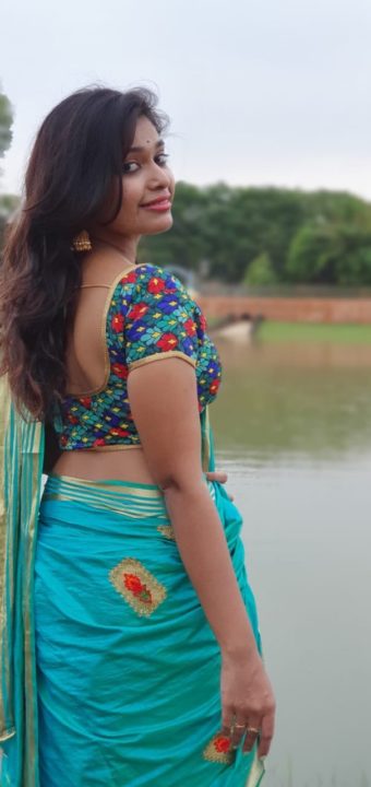 Dharsha Gupta saree photos