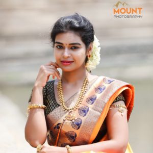 Dharsha Gupta saree photos