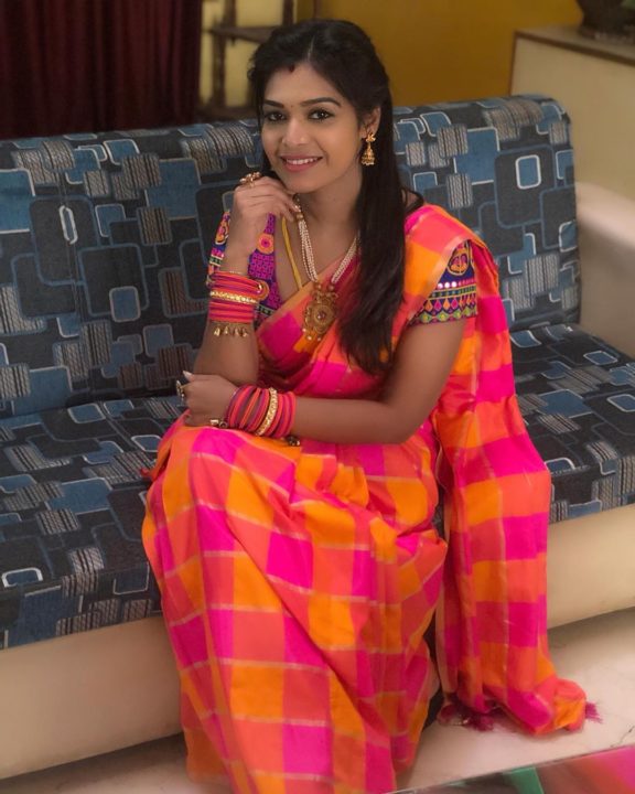 Dharsha Gupta saree photos