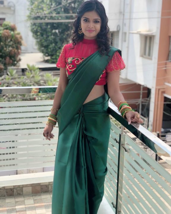 Dharsha Gupta saree photos