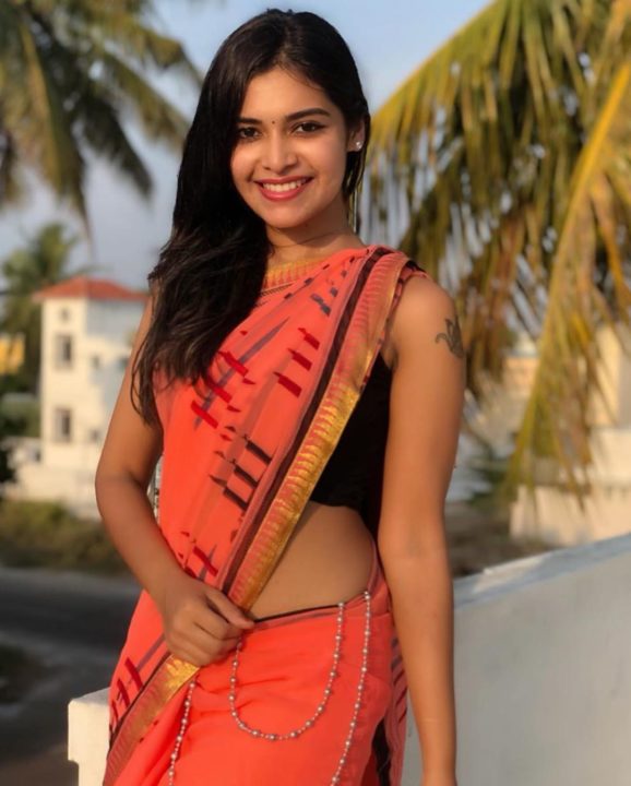 Dharsha Gupta saree photos